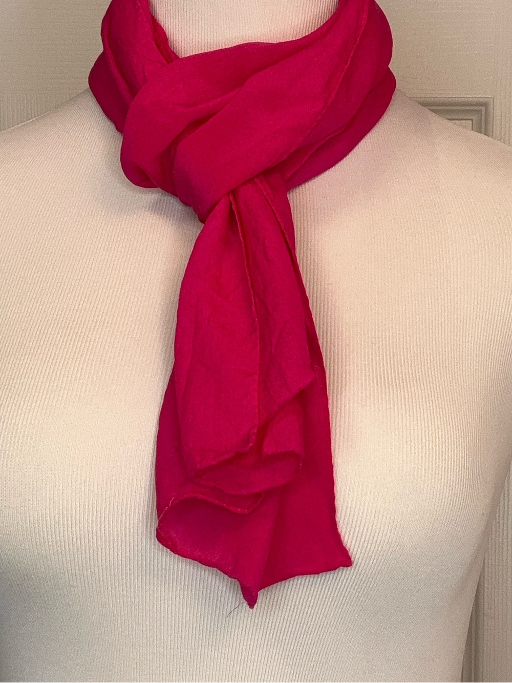 2042 - 100% Silk Bright Pink Lightweight Women's Scarf